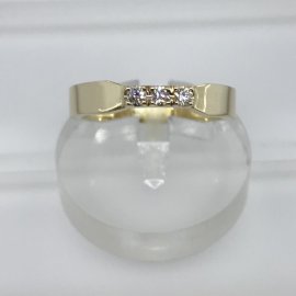 14k gullhringur m/3x0,05 ct demöntum